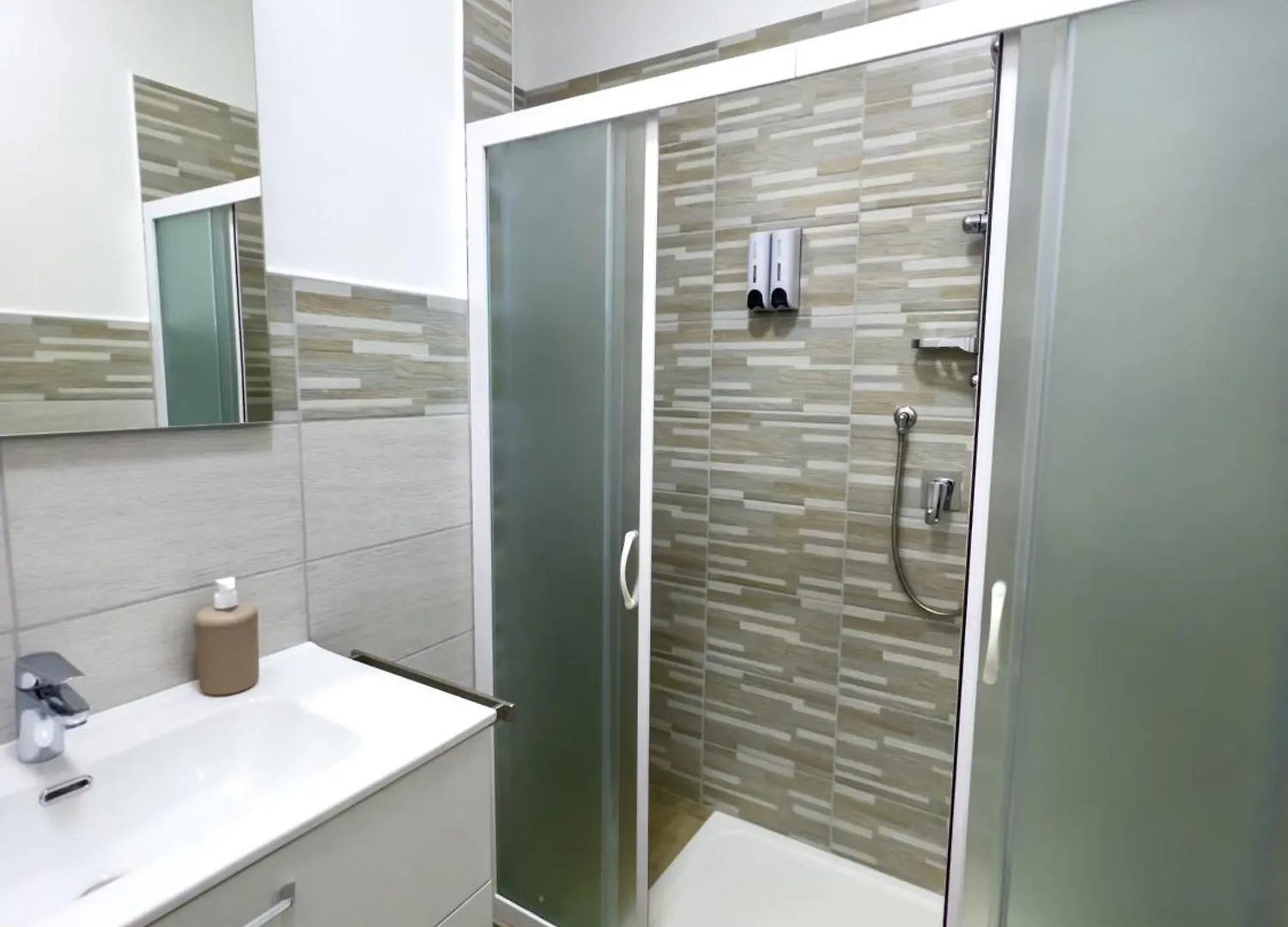 Baron'S Suites Palermo Affittacamere